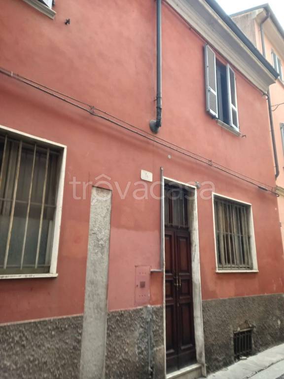 Casa Indipendente in vendita a Piacenza