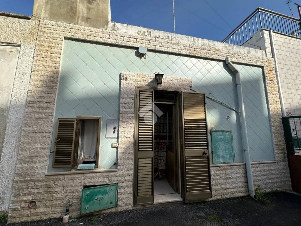 Casa Indipendente in vendita a Bari vico settimo modugno, 36