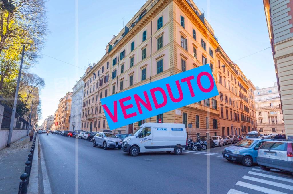 Appartamento in vendita a Roma via Bezzecca