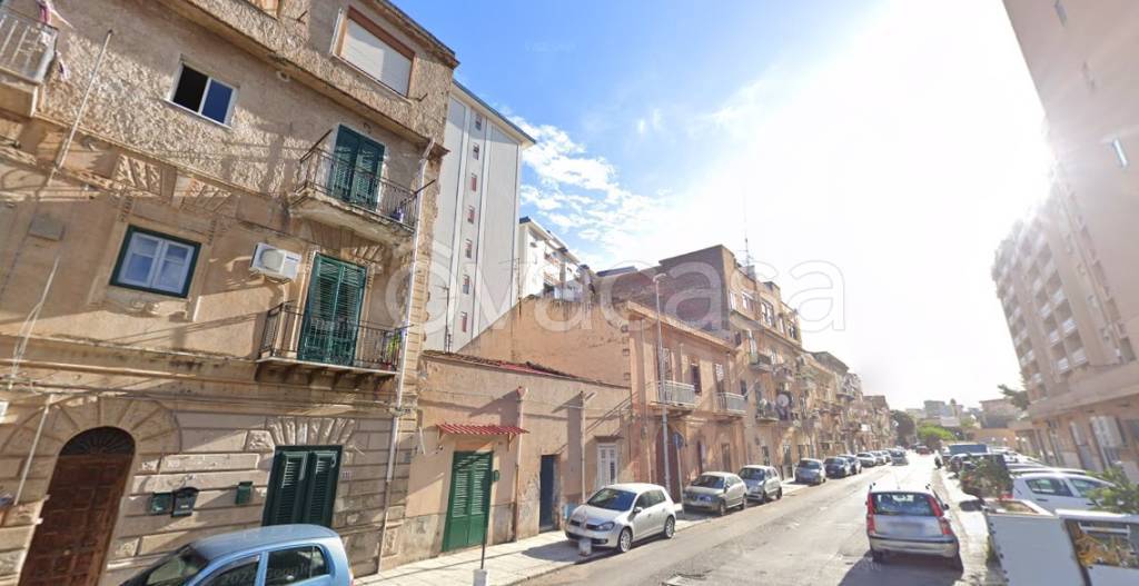 Appartamento in affitto a Palermo via Badia
