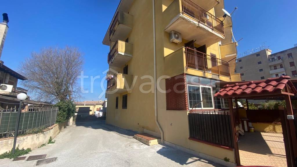Appartamento in vendita a Carini via Caserta