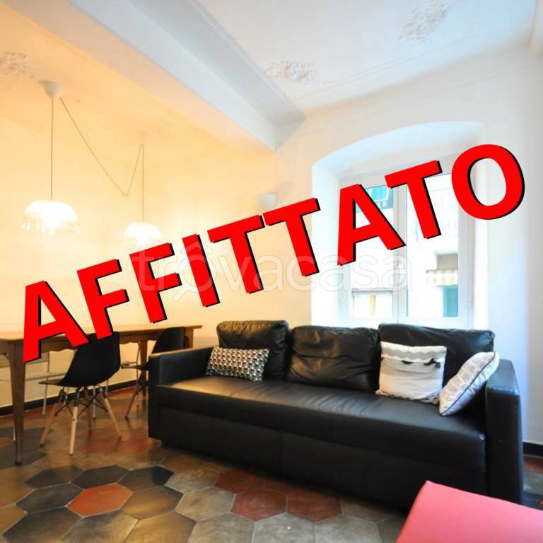 Appartamento in affitto a Genova via Vado, 38