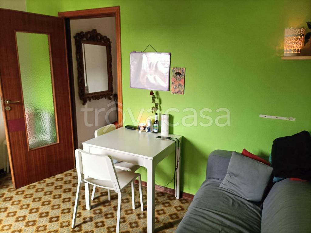 Appartamento in vendita a Cesano Boscone via 25 Aprile