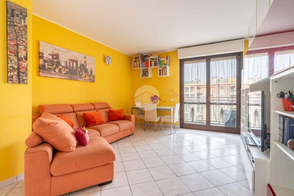 Appartamento in vendita a Milano via de Andre