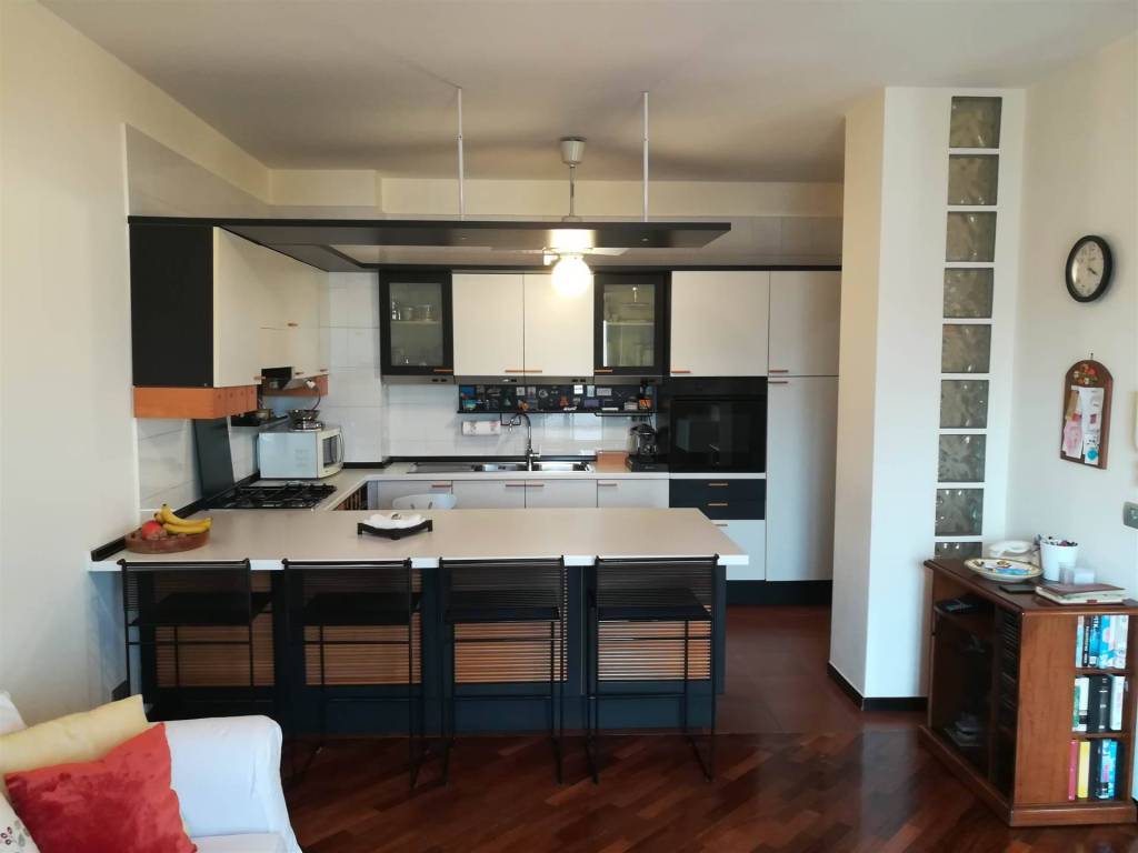 Appartamento in vendita a Valenzano via Dottore, 23