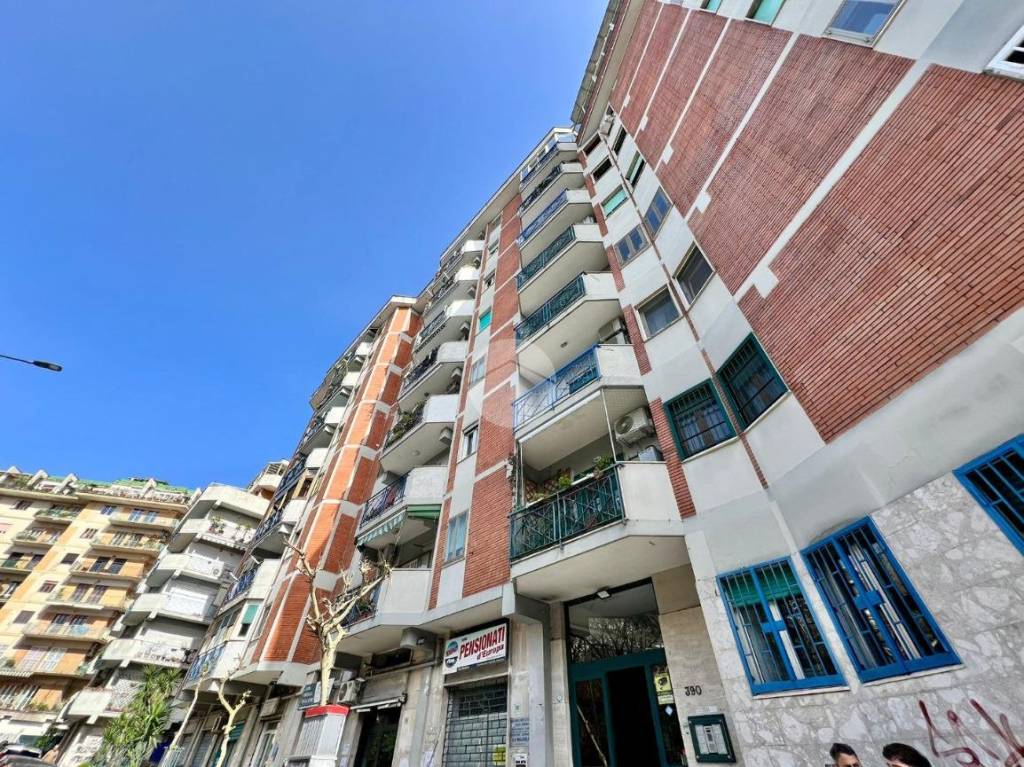 Appartamento in vendita a Napoli via Gabriele Jannelli, 390