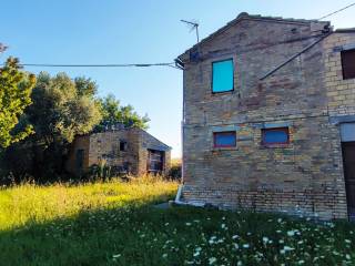 Casa indipendente in vendita a montegiorgio contrada colle bianco