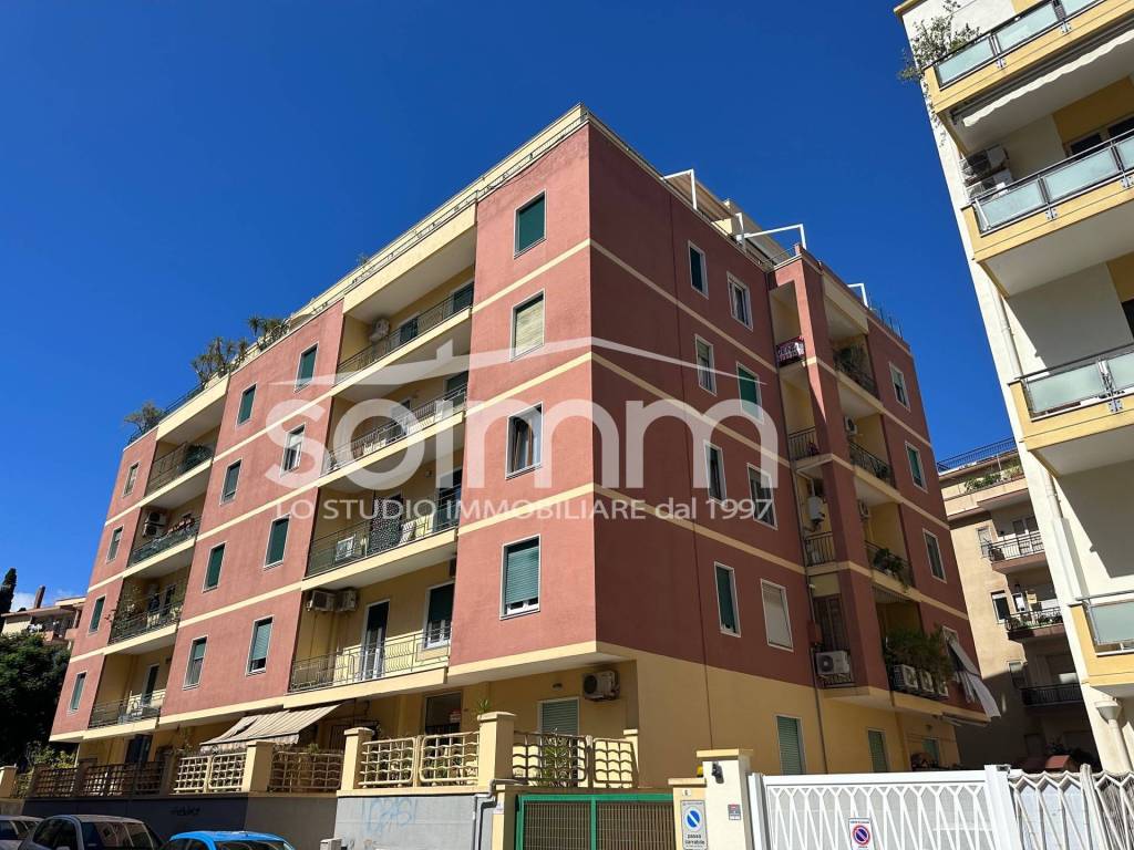 Appartamento in vendita a Cagliari via zurita