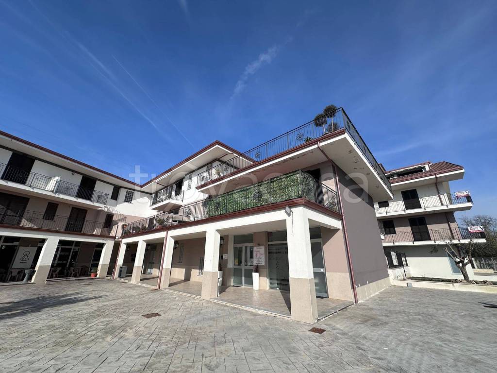 Appartamento in vendita a Cancello ed Arnone via San Carlo, 81030 Cancello ed Arnone ce, Italia
