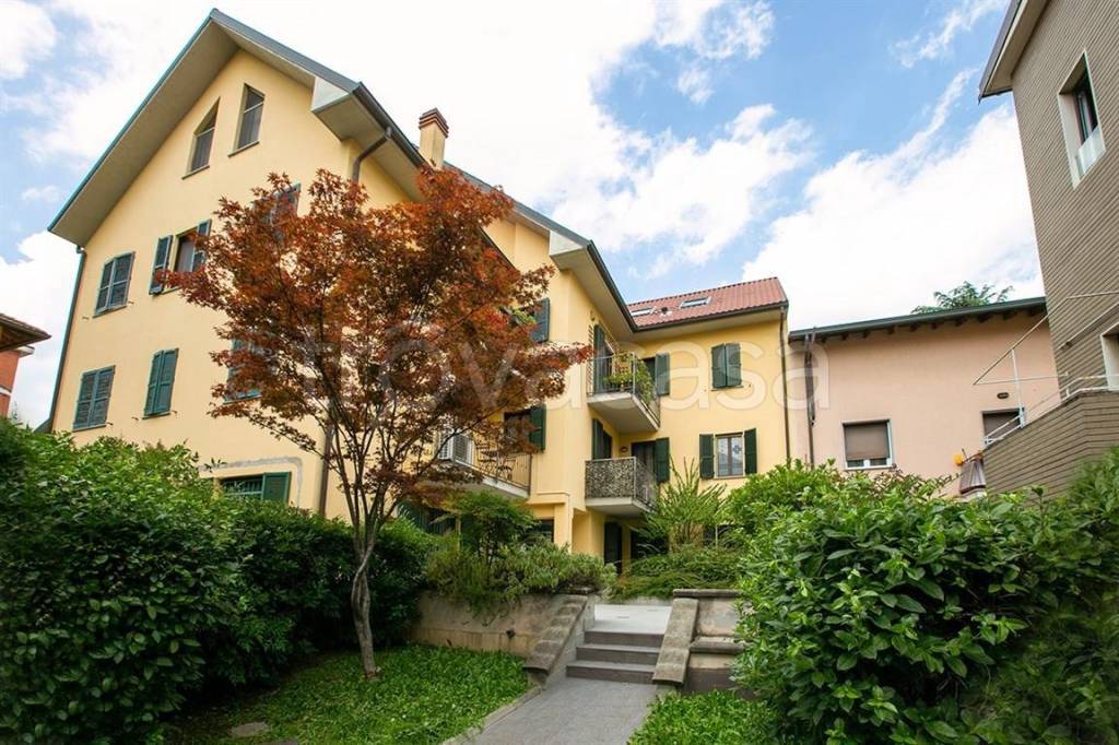 Appartamento in vendita a San Donato Milanese via Monte Bianco