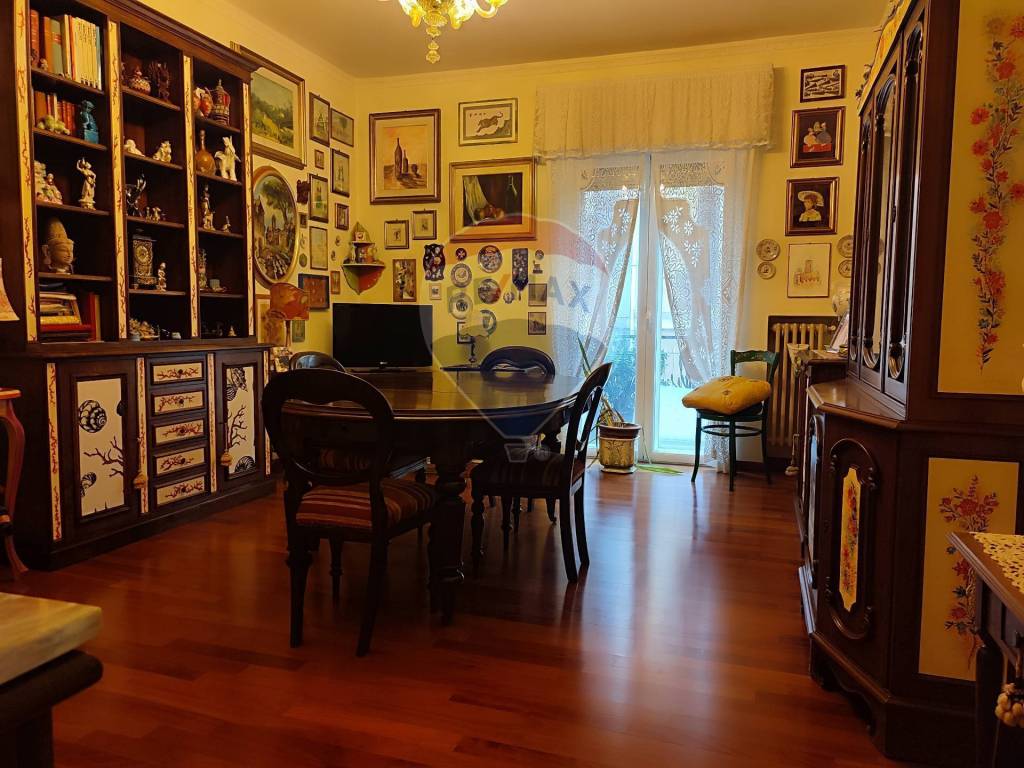 Appartamento in vendita a Bari via Nicolo' Piccinni, 192
