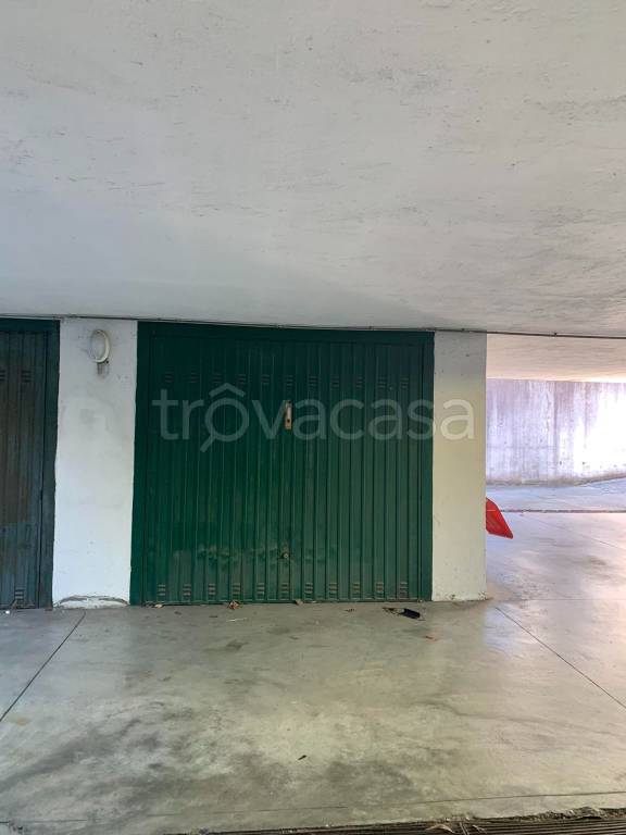 Garage in vendita a Dalmine via Giuseppe Verdi, 13