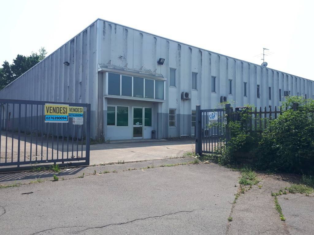 Capannone Industriale in vendita ad Arzago d'Adda via Lodi, 19B