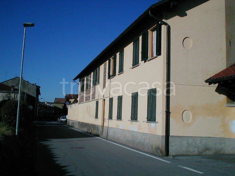 Appartamento in in affitto da privato a Cornate d'Adda via Castello, 51A