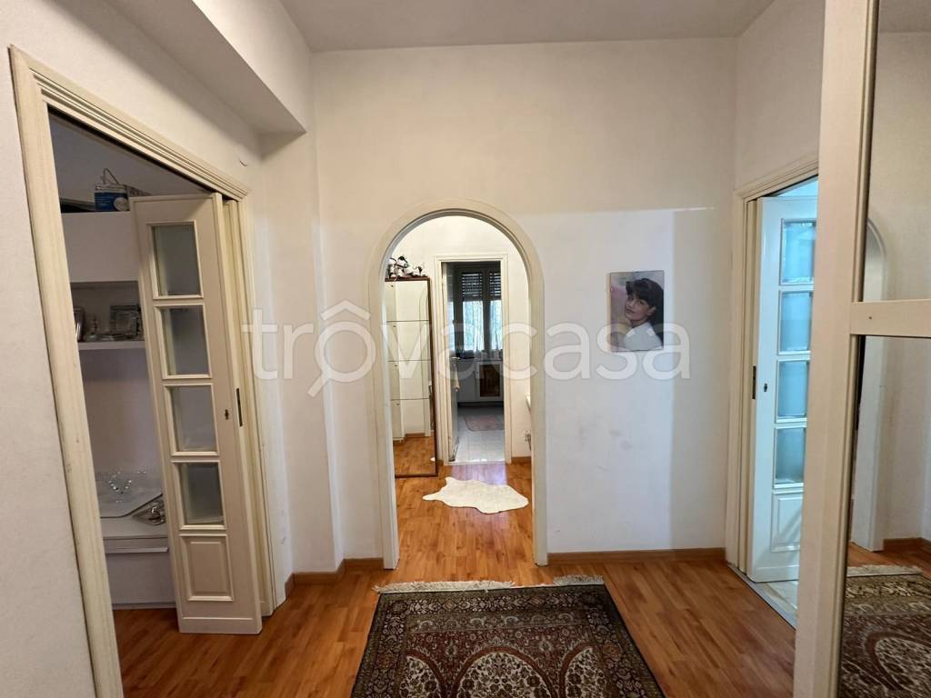 Appartamento in in vendita da privato a Roma via Carlo Lorenzini, 72
