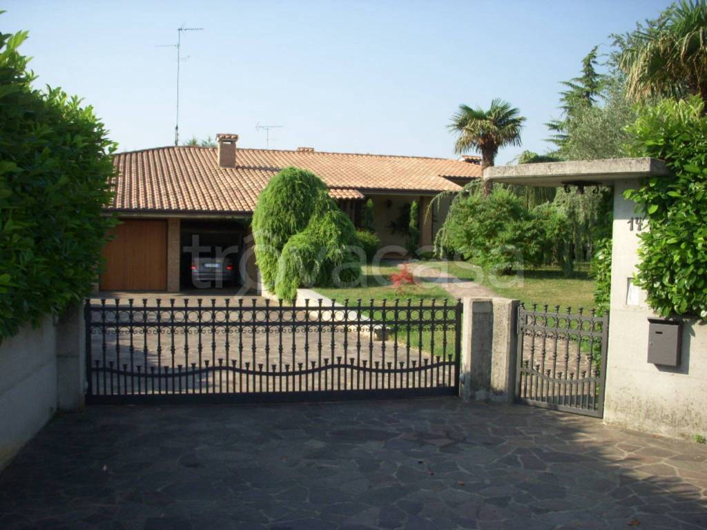 Villa in vendita a Palmanova via Strada Militare, 14
