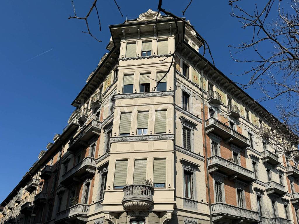 Appartamento in affitto a Torino corso Duca degli Abruzzi, 4