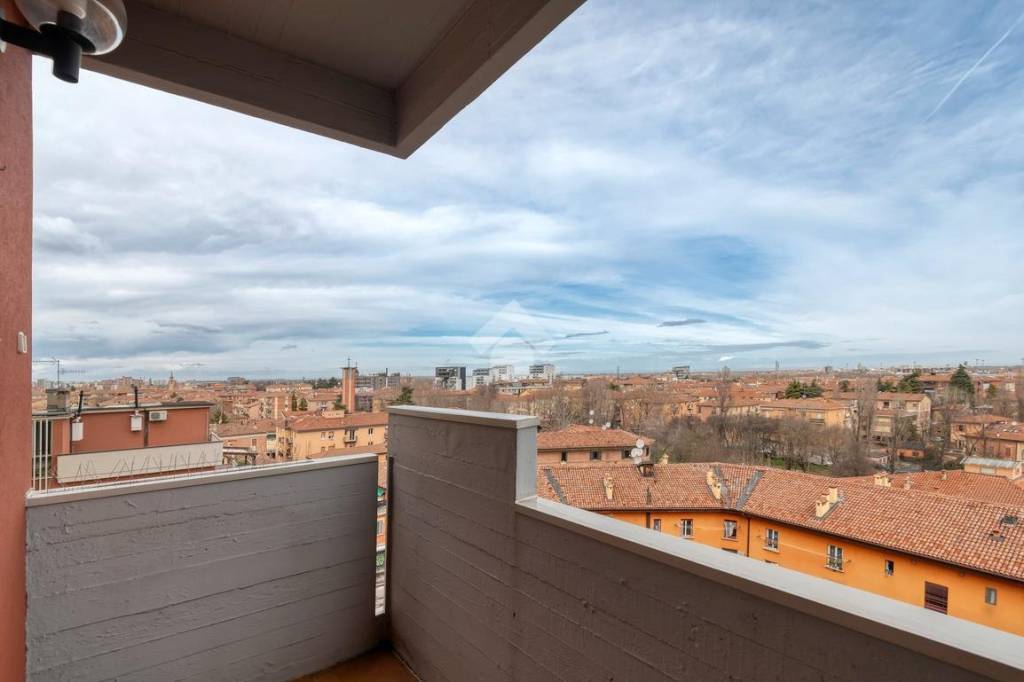 Appartamento in vendita a Bologna via ferrarese, 159