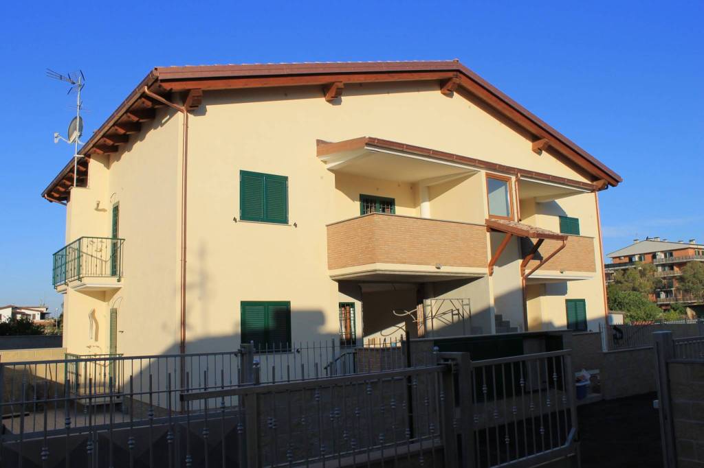 Appartamento in vendita a Roma via Padre Mariano Colagrossi, 23