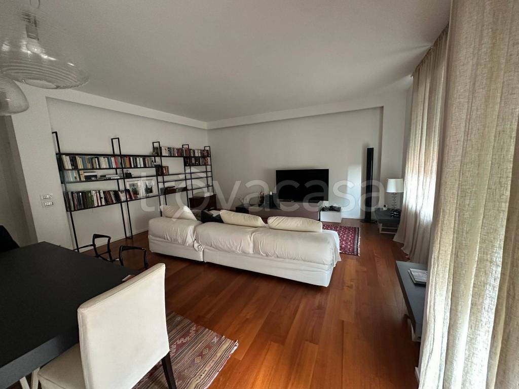 Appartamento in in vendita da privato a Biella via Alfonso Lamarmora, 14