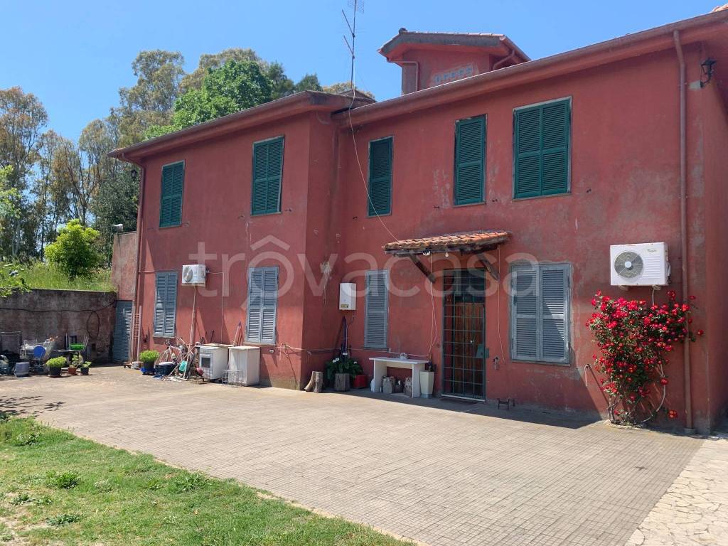 Villa in affitto a Fiumicino via Aurelia