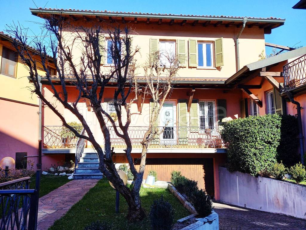 Appartamento in vendita a Brignano Gera d'Adda via Caravaggio