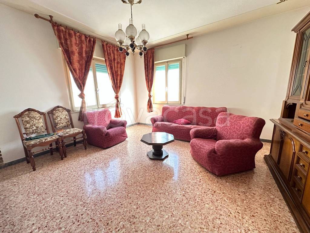 Appartamento in vendita a Montesilvano via Silvio Spaventa