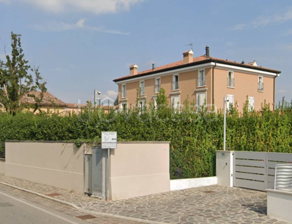 Villa all'asta a Castelbelforte via Giuseppe Mazzini, 20