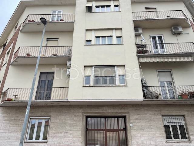 Appartamento in vendita a Vercelli via Francesco Guicciardini, 24