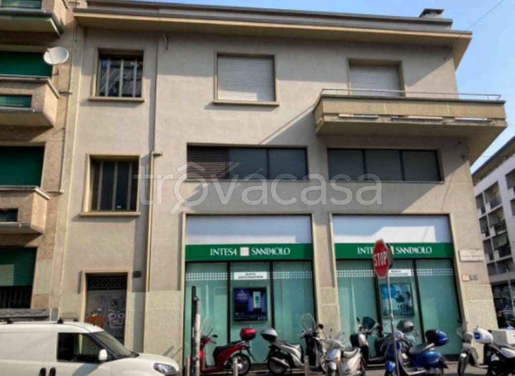Appartamento in vendita a Milano via Meda 12 ang. Via Brunacci13