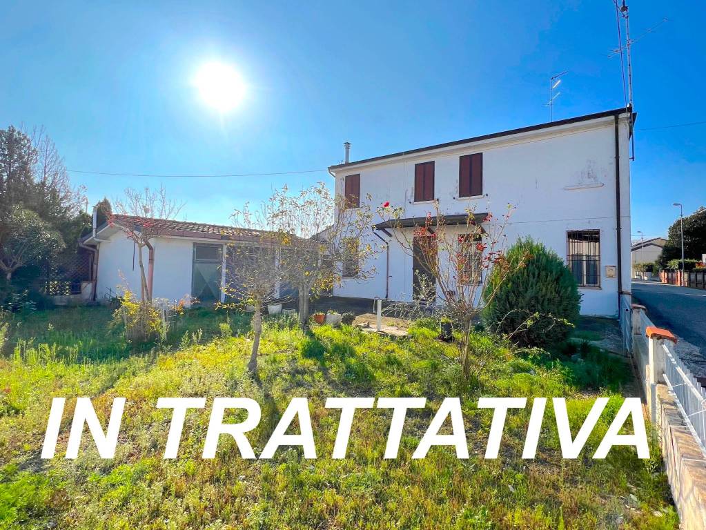 Villa in vendita ad Argenta via Viazzola, 34