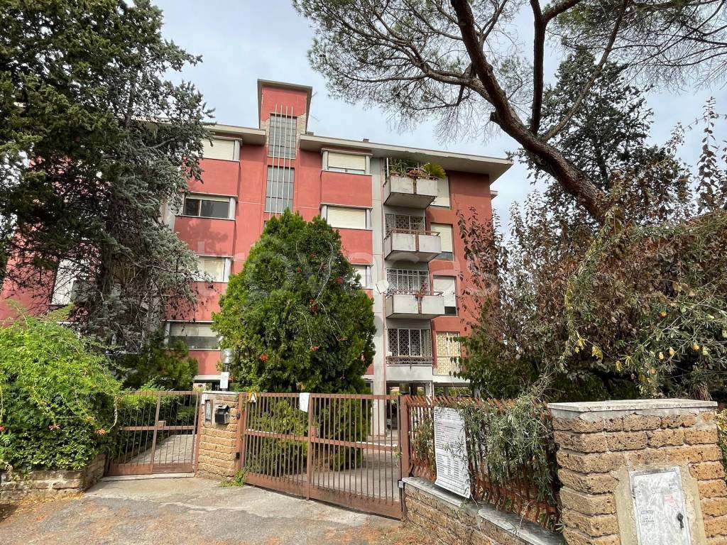 Appartamento in vendita a Roma via dei Rangoni, 32