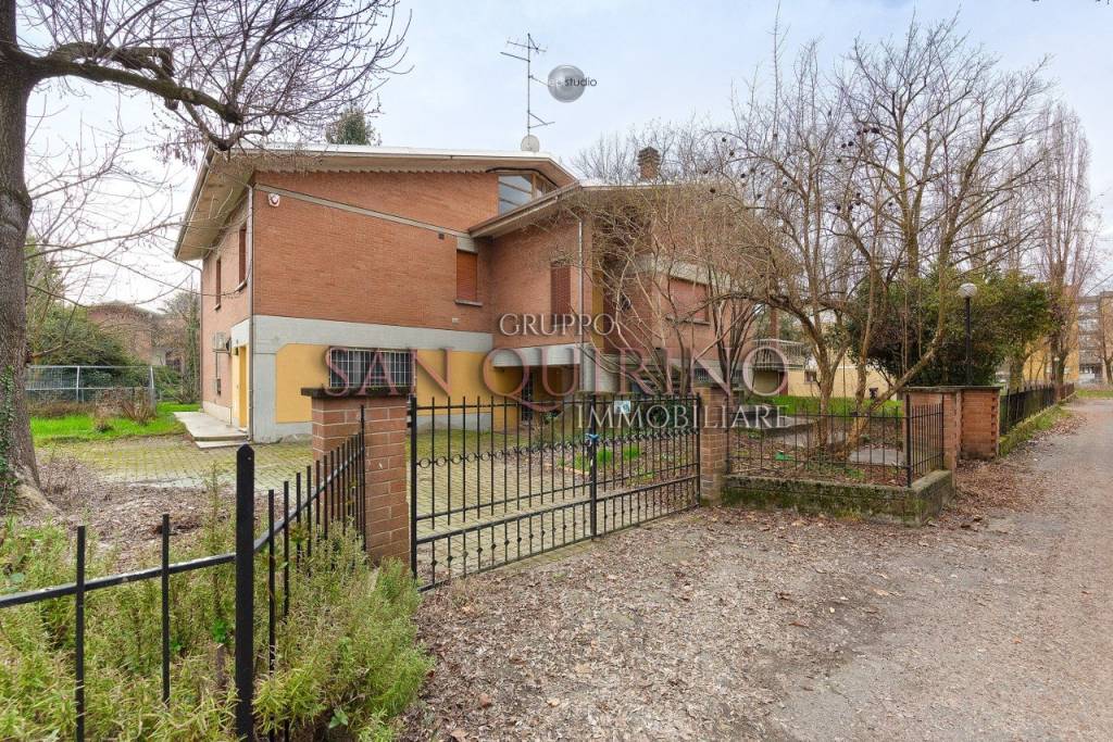 Villa in vendita a Correggio via Varsavia, 45