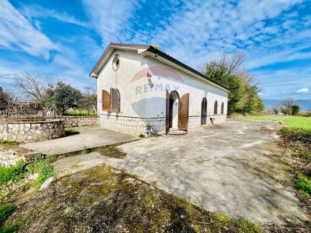Villa in vendita a Baia e Latina via Cupa delle Forche, 13