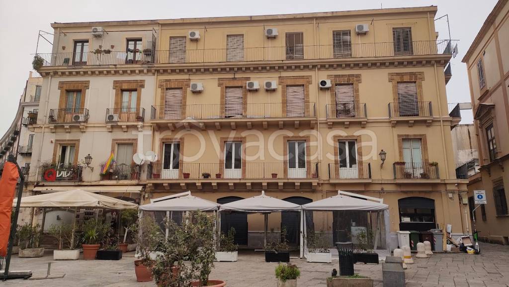 Appartamento in vendita a Palermo via Schiavuzzo, 65