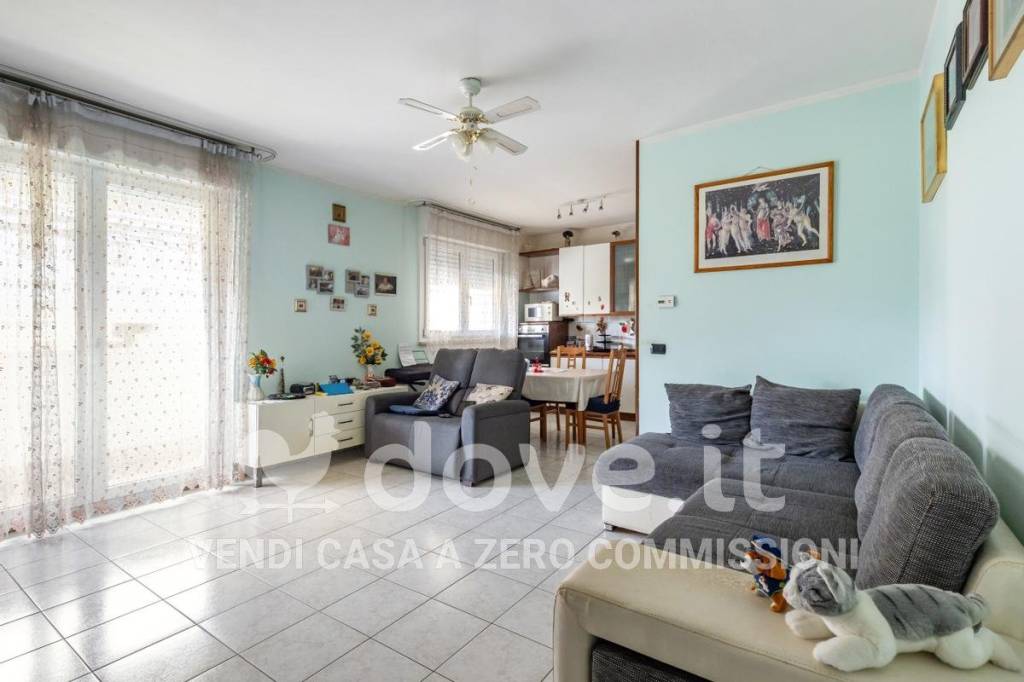 Appartamento in vendita a Cesano Boscone via Trento, 21