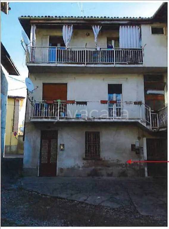 Appartamento all'asta a Erba via s. Maurizio, 38