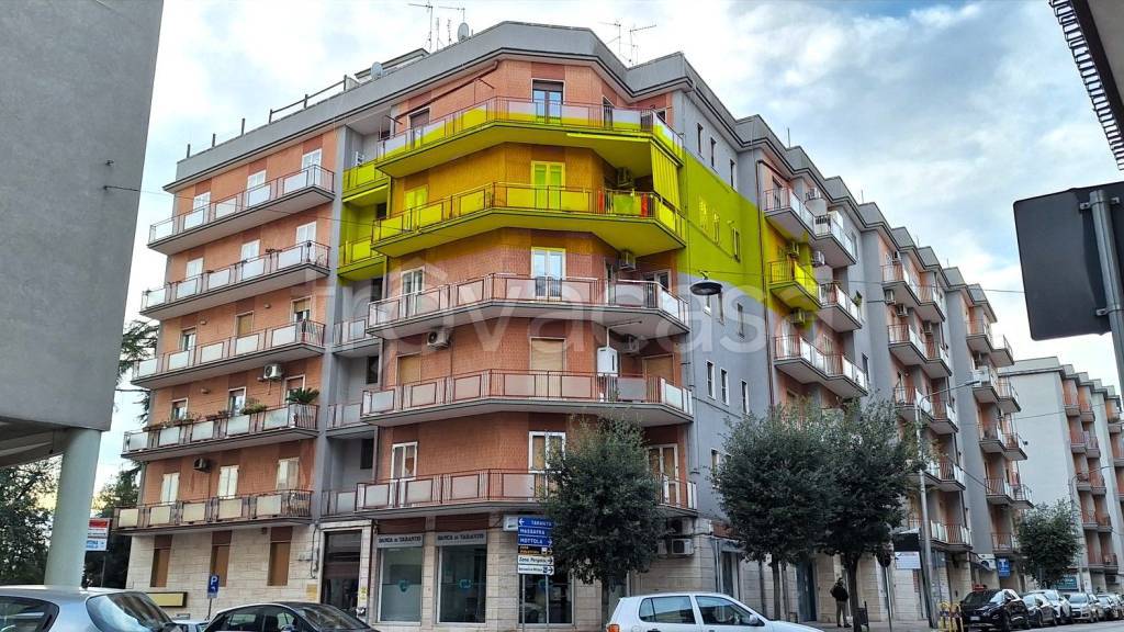 Appartamento in vendita a Martina Franca via Taranto, 62