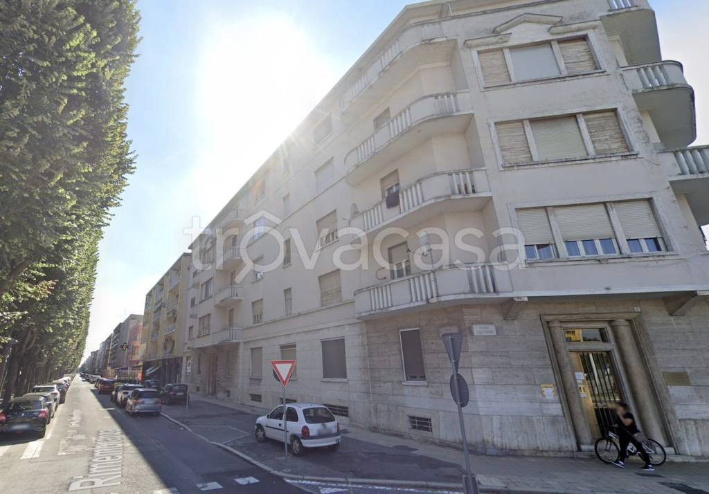 Appartamento in vendita a Vercelli viale della Rimembranza, 2