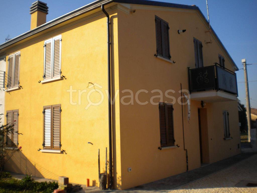 Villa Bifamiliare in in affitto da privato a Poggio Rusco strada Statale Virgiliana, 55