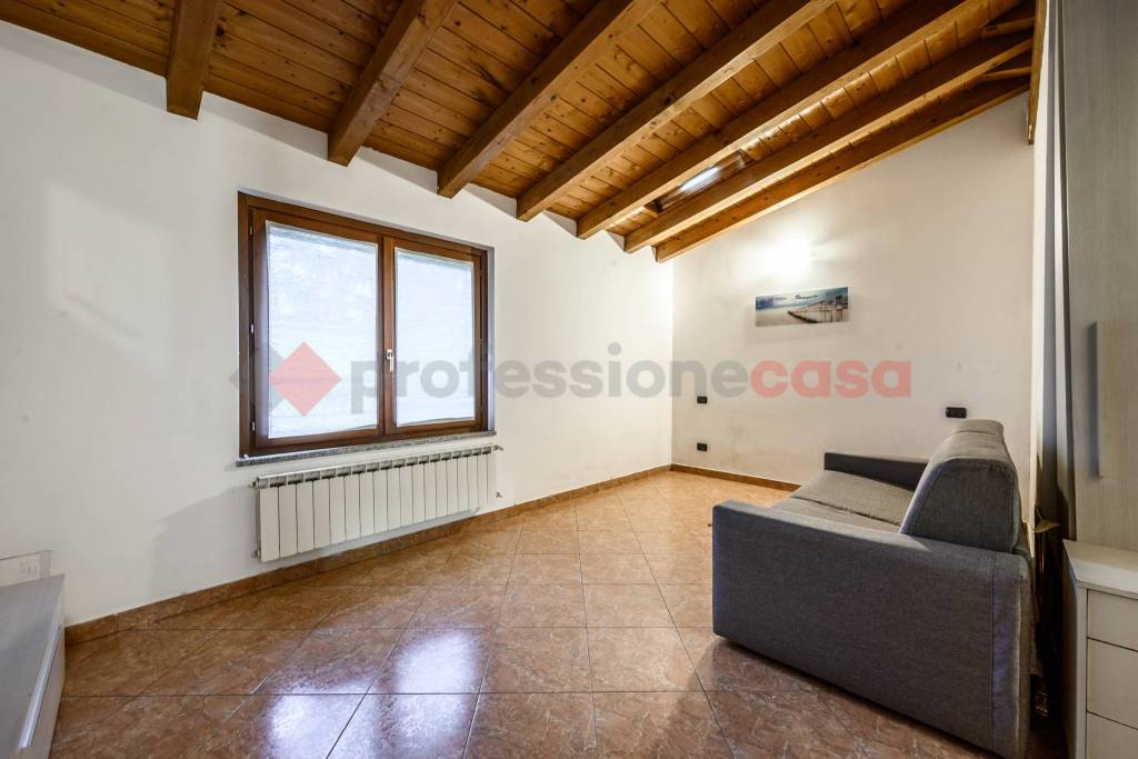 Appartamento in vendita a Trezzano sul Naviglio via Alzaia Trieste