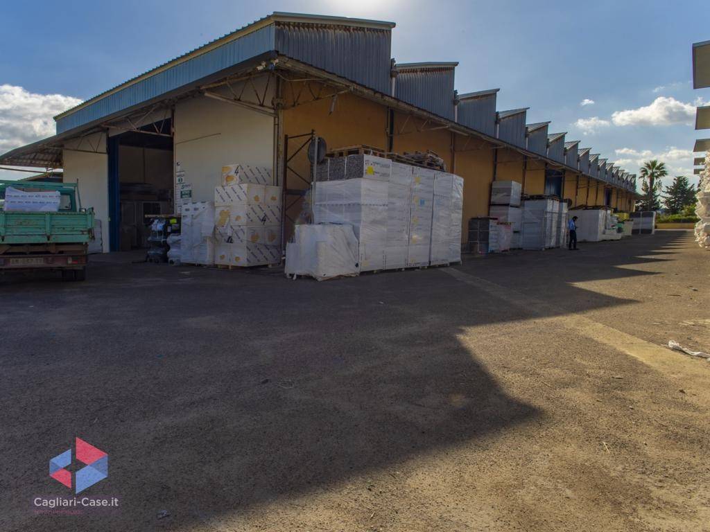 Capannone Industriale in vendita a Sestu strada Comunale Santa Greca