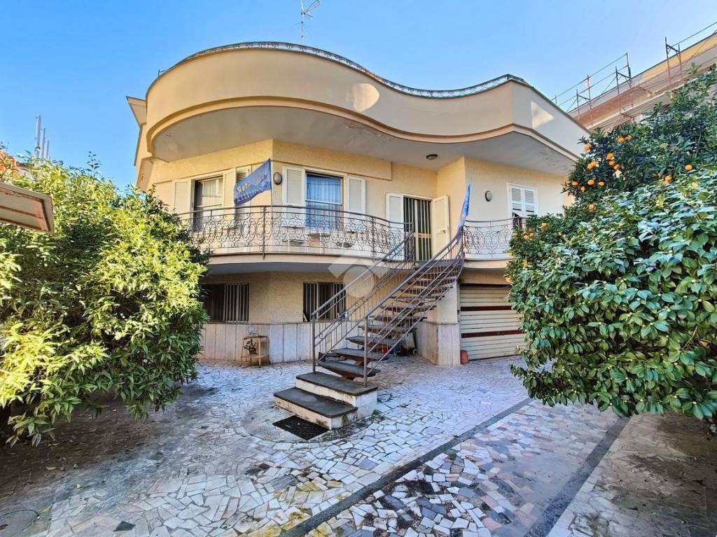 Villa Bifamiliare in vendita a Pomigliano d'Arco via Mauro Leone, 58