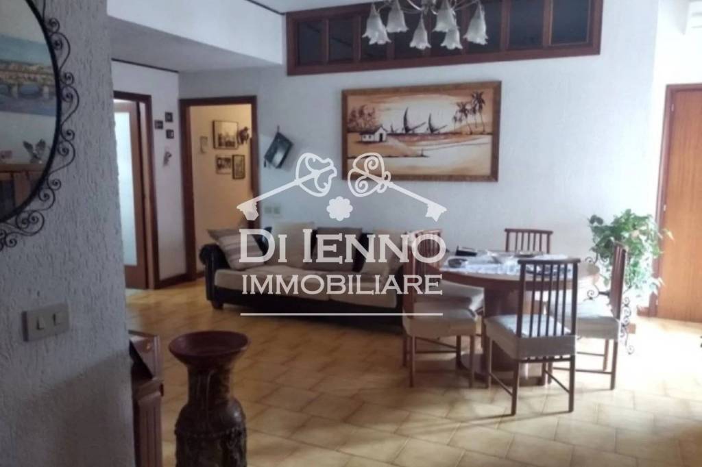 Appartamento in vendita a Monterotondo piazza Roma