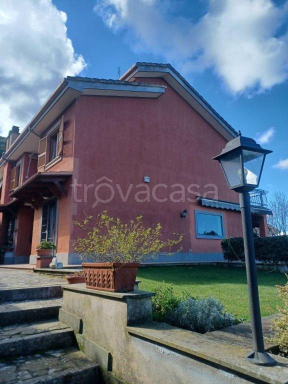 Villa a Schiera in vendita a Monte Porzio Catone via Monte Ciuffo Superiore, 7