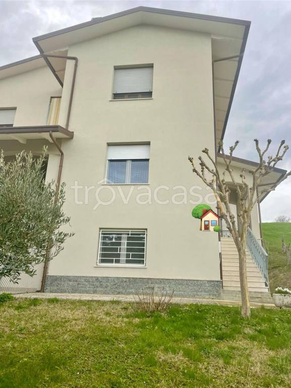 Appartamento in vendita a Mercato Saraceno via Romagna