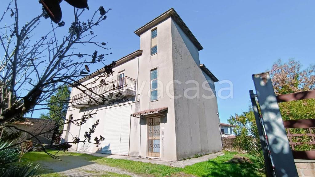 Villa in vendita a Vitorchiano via Salvador Allende, 41
