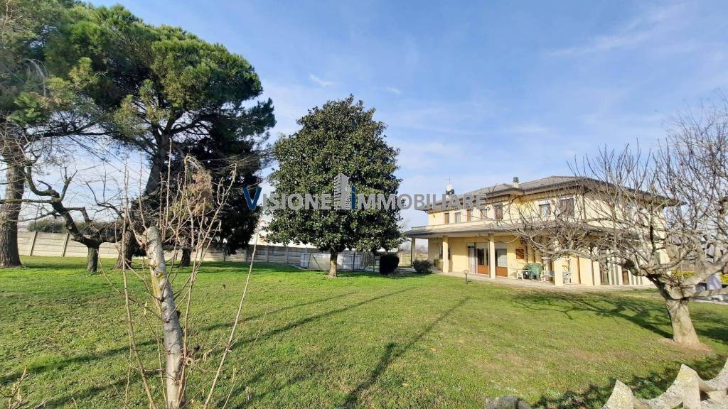 Casa Indipendente in vendita a Villanova di Camposampiero via Caltana , 3