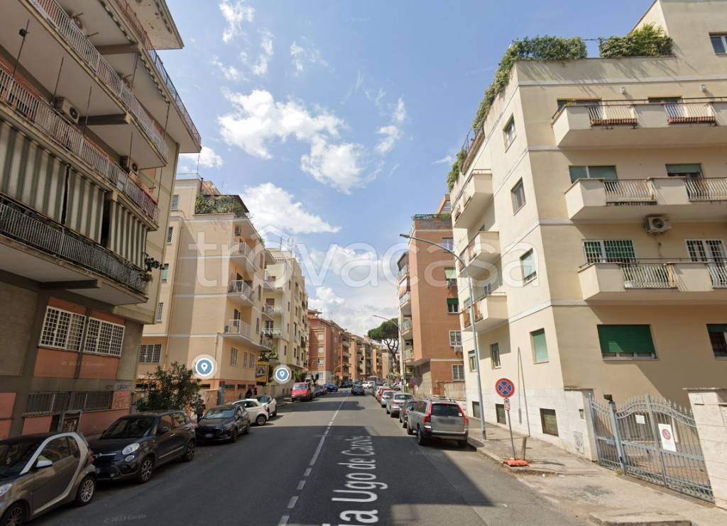 Appartamento in affitto a Roma via Ugo De Carolis