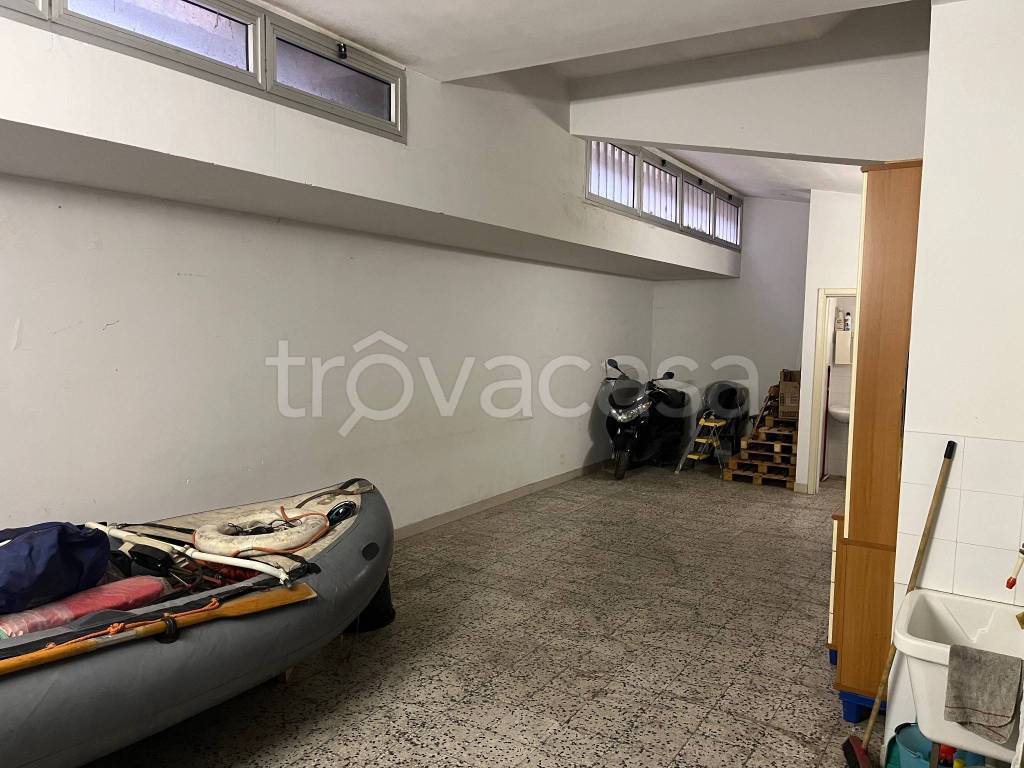Garage in vendita a Matera via Cosenza, 62